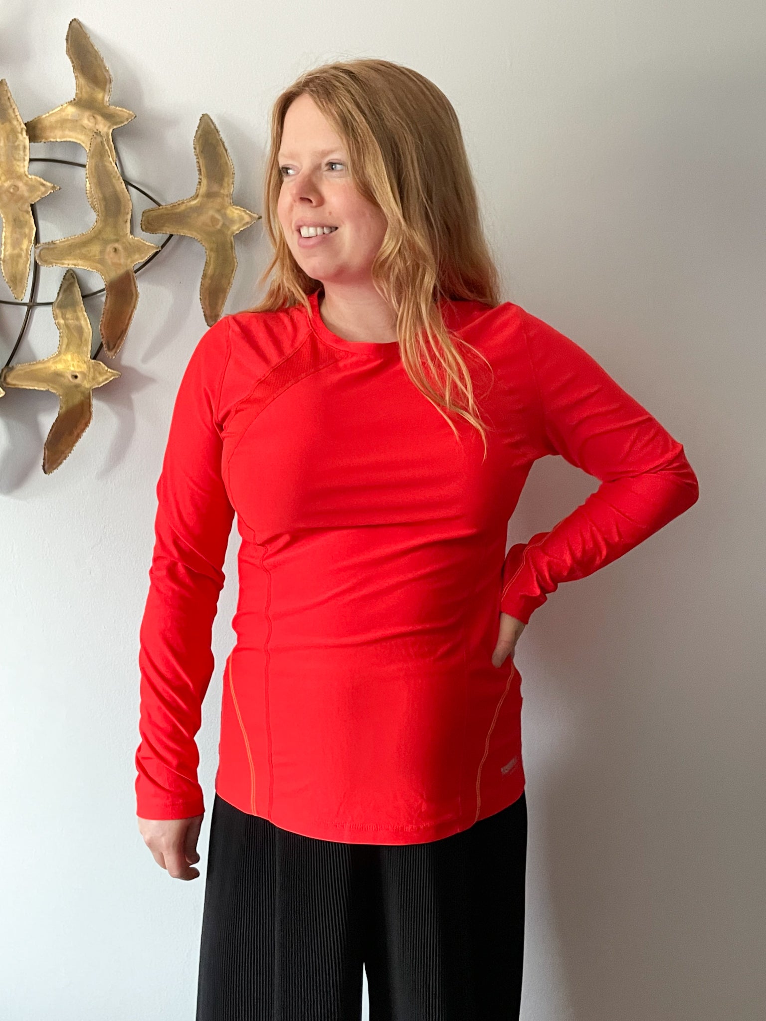 Running Room Red Fit Wear Long Sleeve Reflective Workout Top