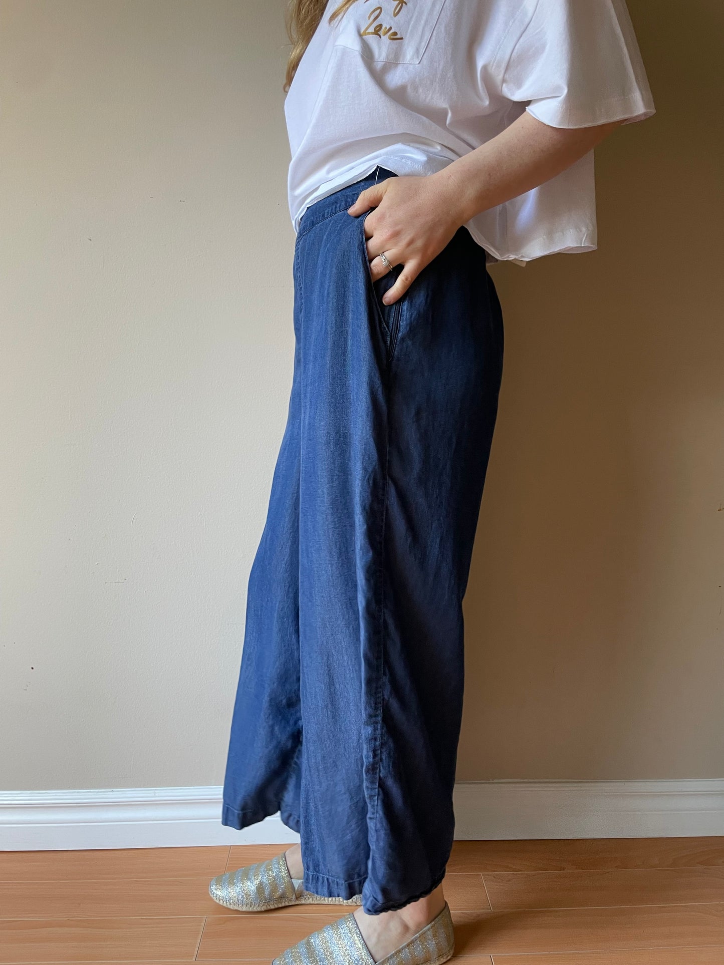 Halston Chambray Lyocell Wide Leg Pants - Medium