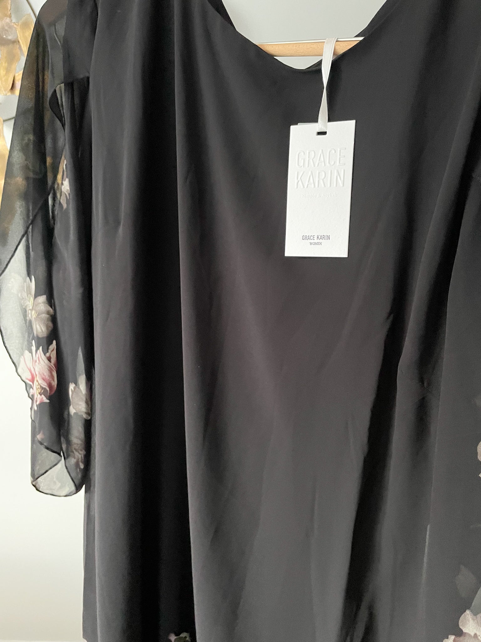 Grace Karin Black Floral Chiffon Slit Sleeve Dress NWT - 2XL – Le Prix  Fashion & Consulting