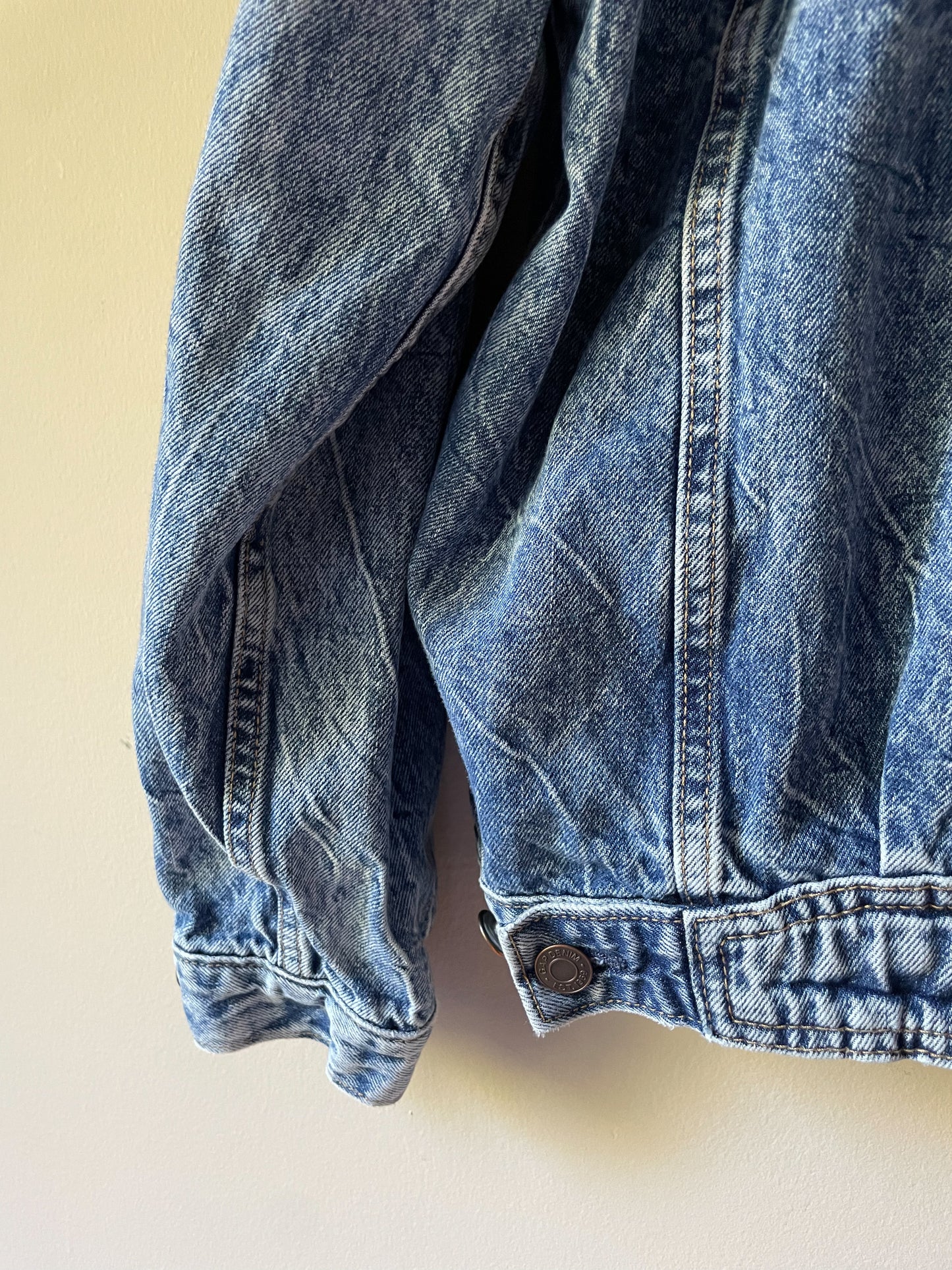 GAP Acid Washed Cropped Denim Jacket - S/M