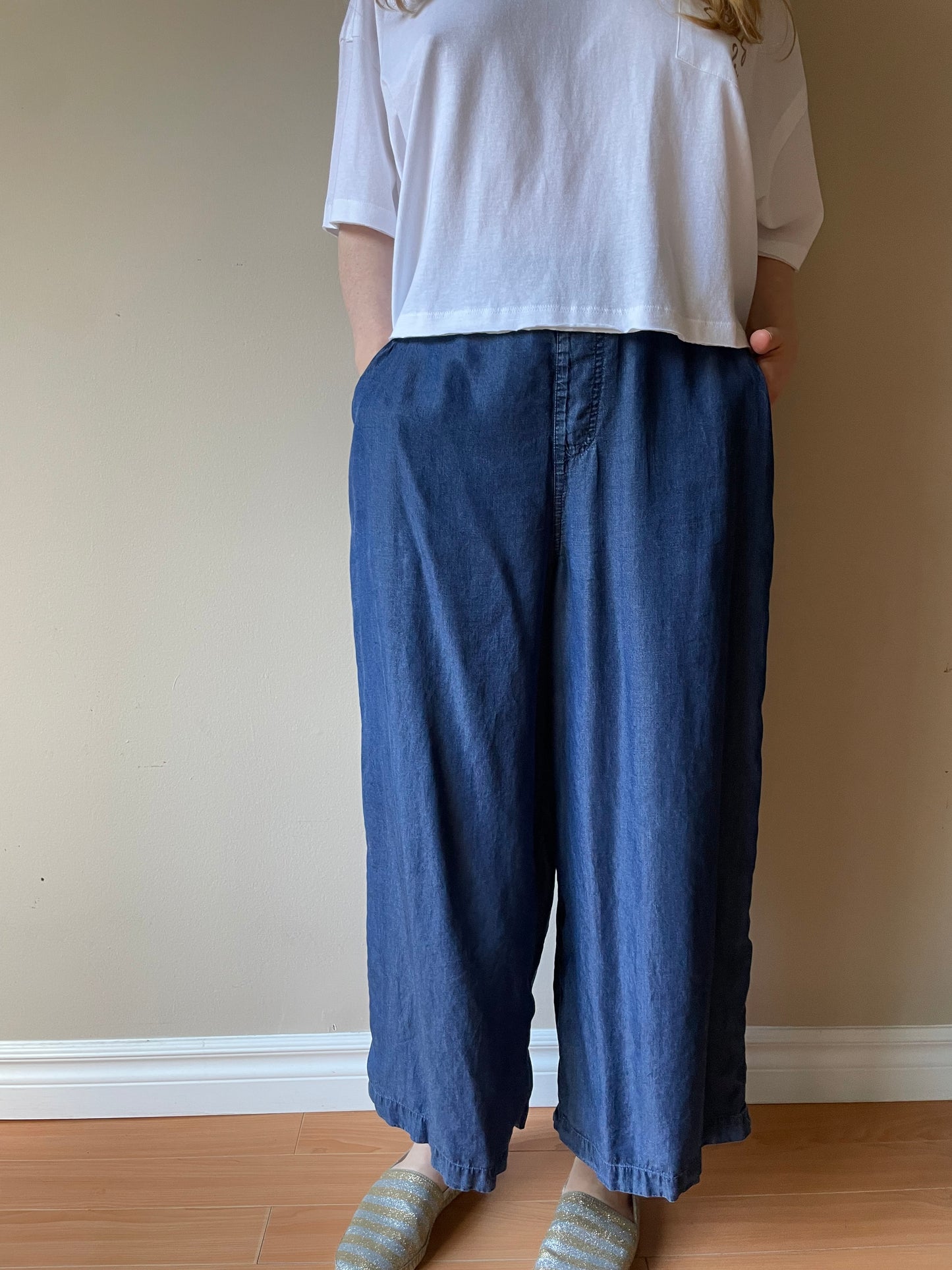 Halston Chambray Lyocell Wide Leg Pants - Medium