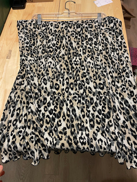 Jaclyn Smith Leopard Lettuce Hem Midi Skirt - XL