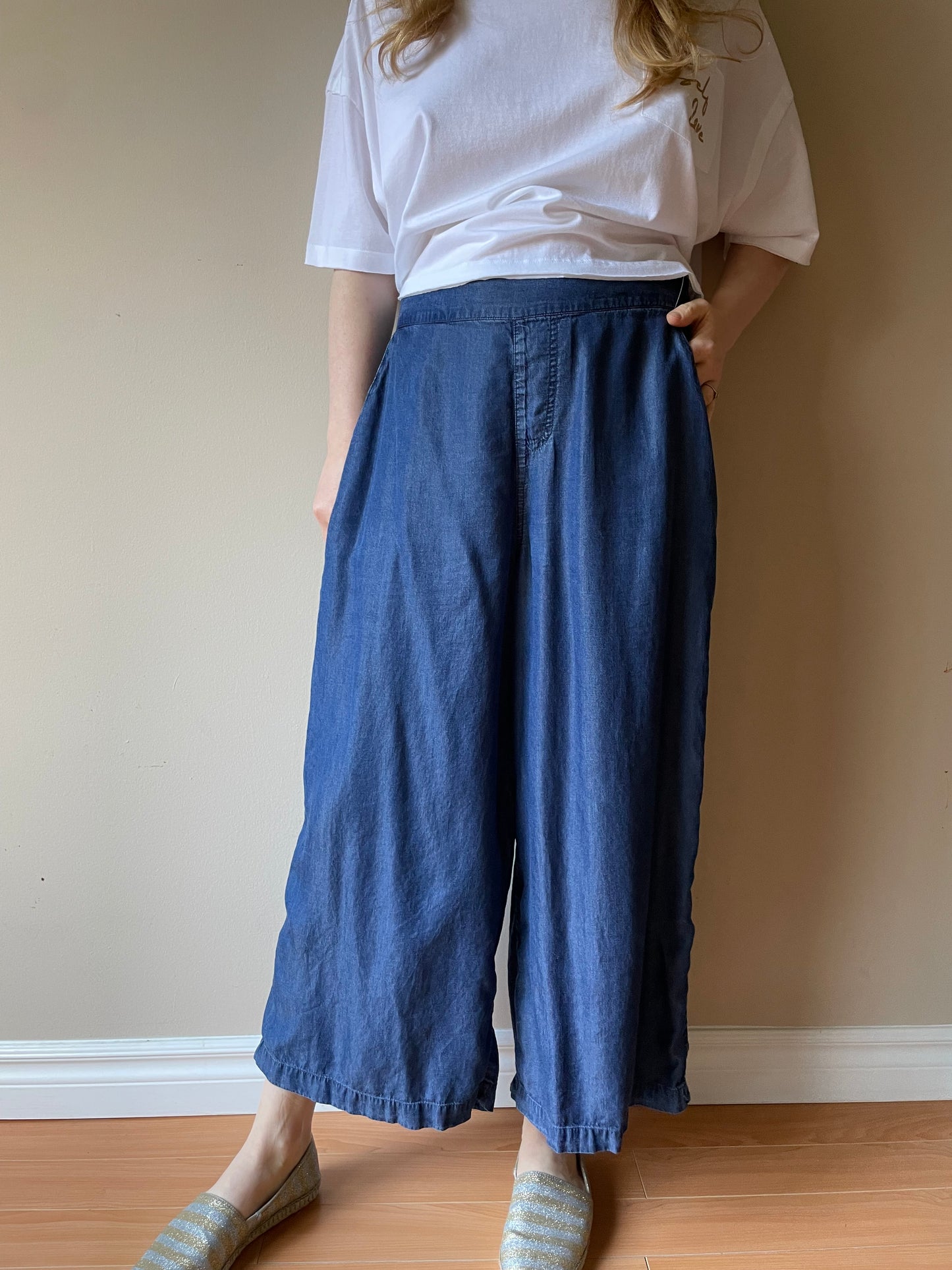 Halston Chambray Lyocell Wide Leg Pants - Medium