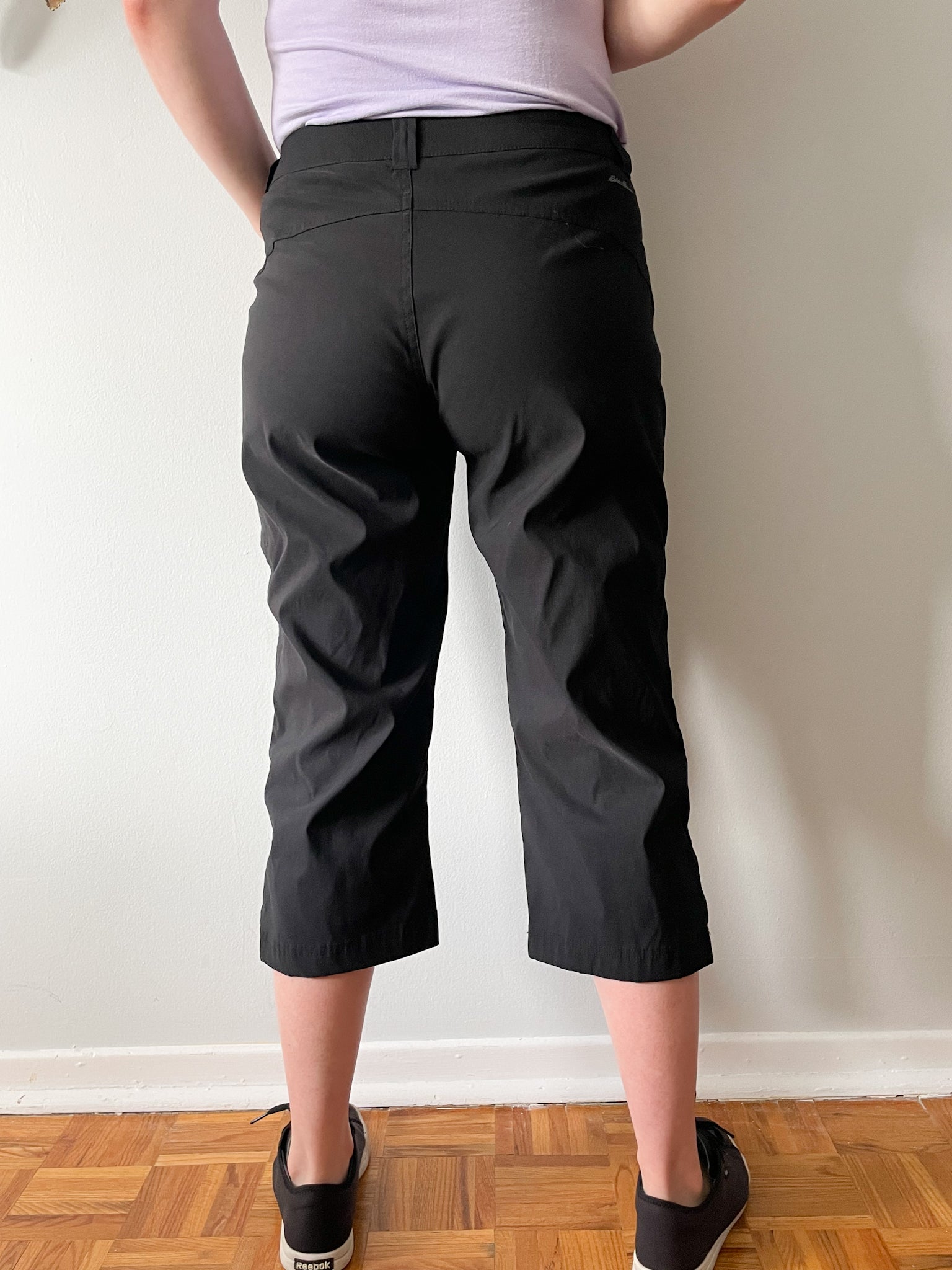 Eddie Bauer Black Cargo Capri Cropped Pants - Size 10 – Le Prix
