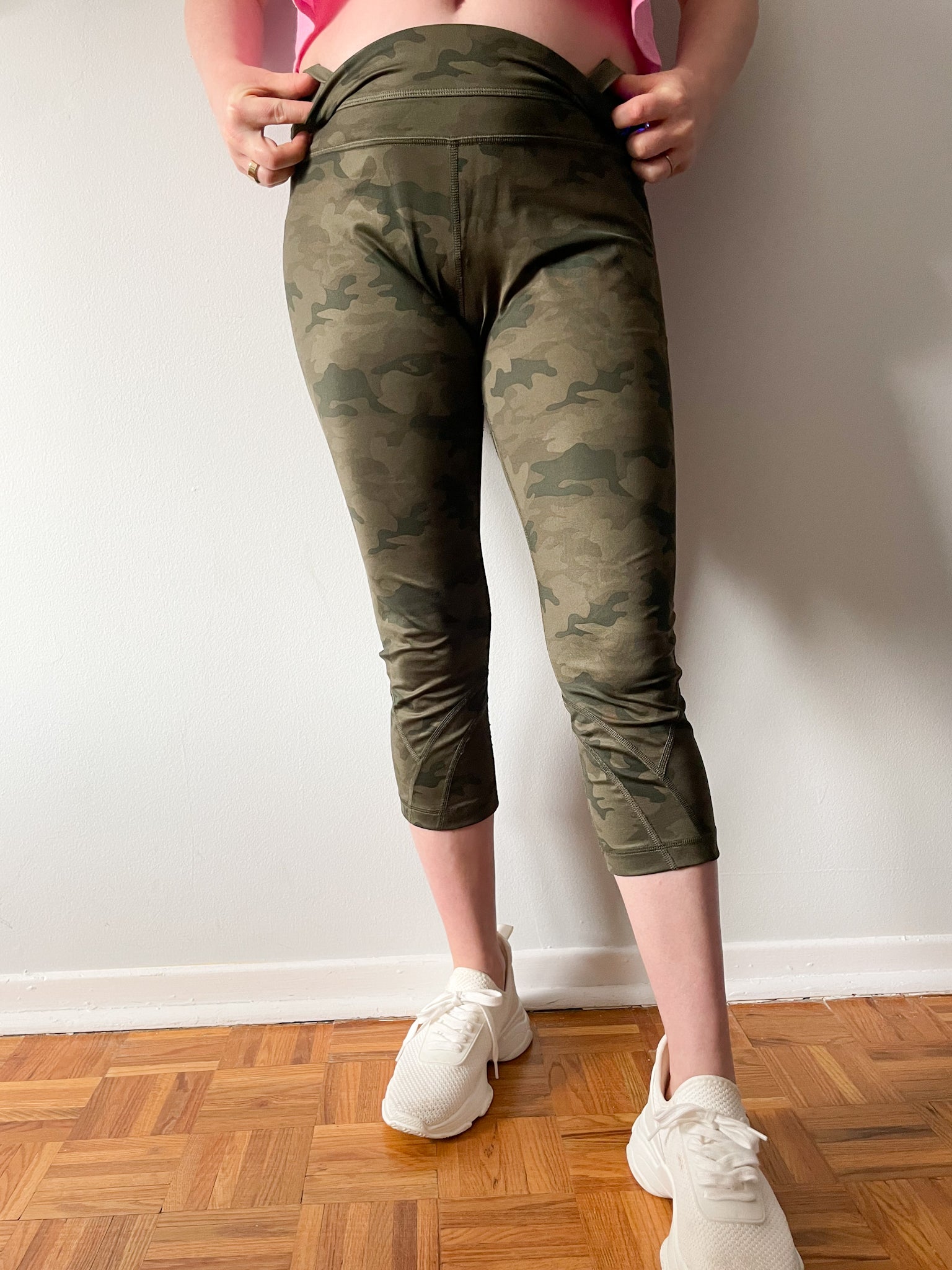 Camo sale cropped leggings