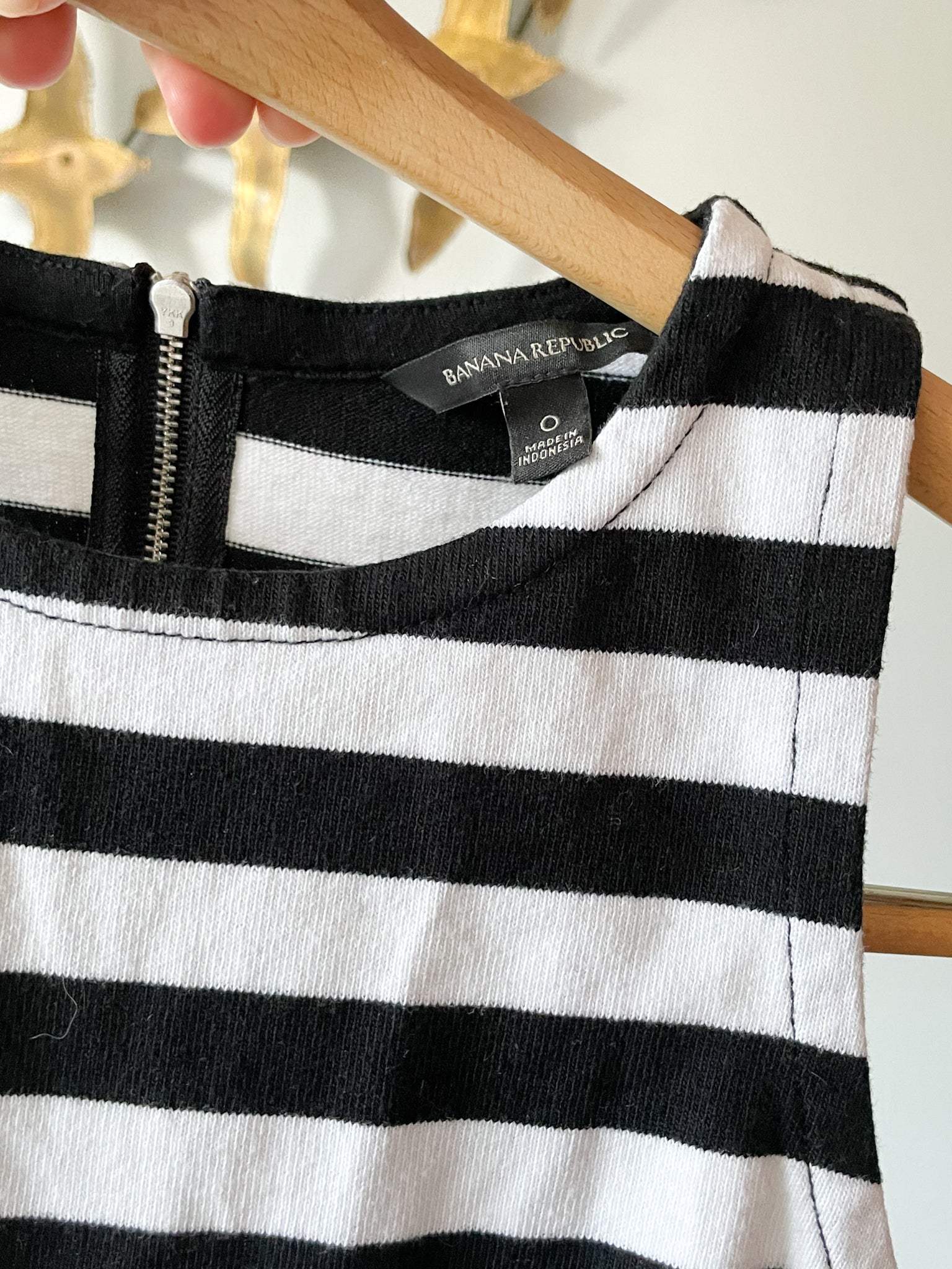 Banana Republic Black White Stripe Cotton Sleeveless Top - Size 0