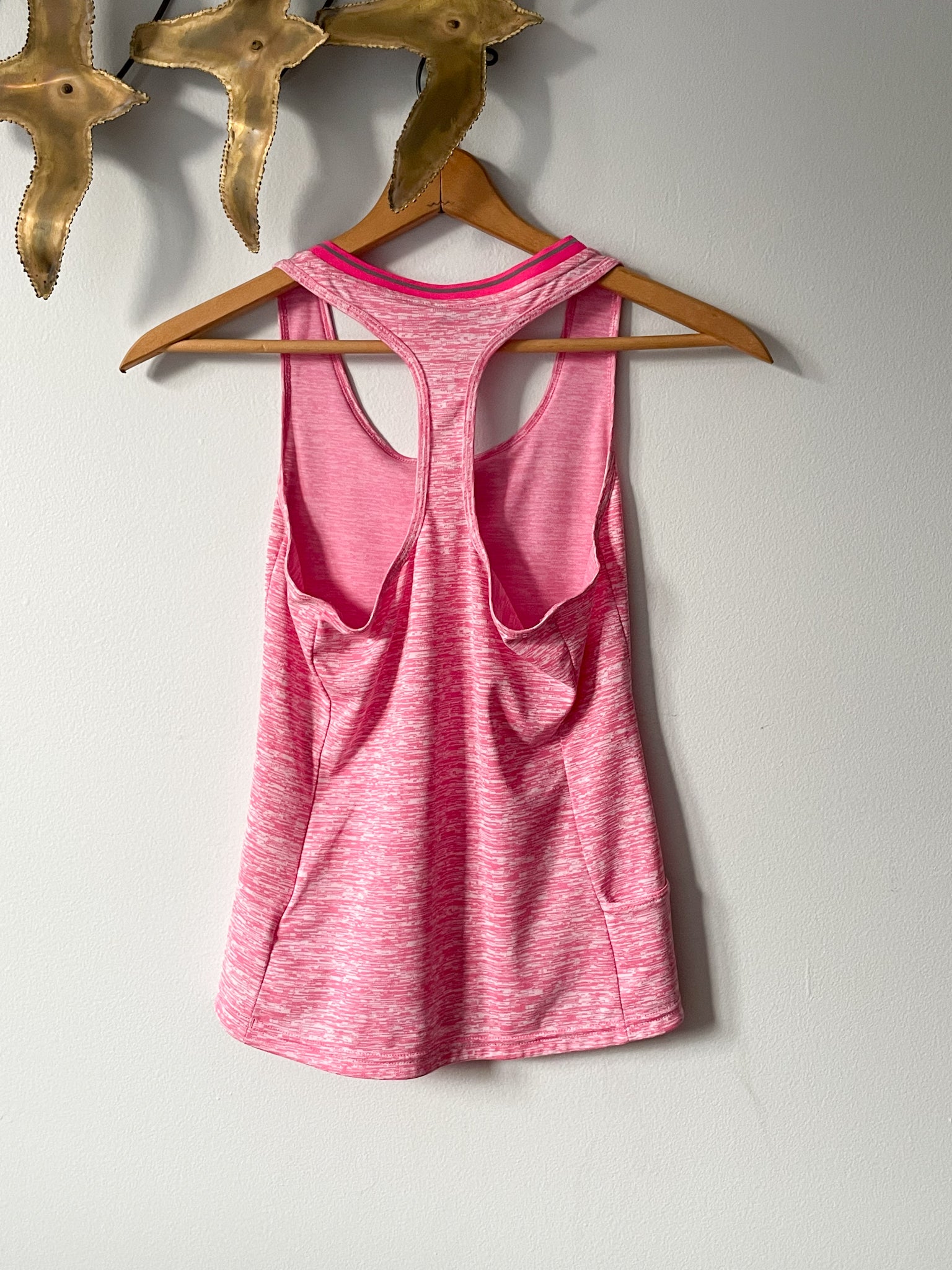 Adidas Pink Climalite Running Racerback Tank Top - Small – Le Prix Fashion  & Consulting