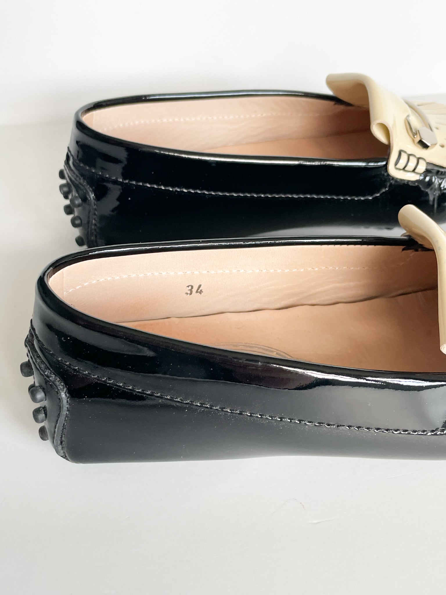 Tod's black patent hot sale loafers womens