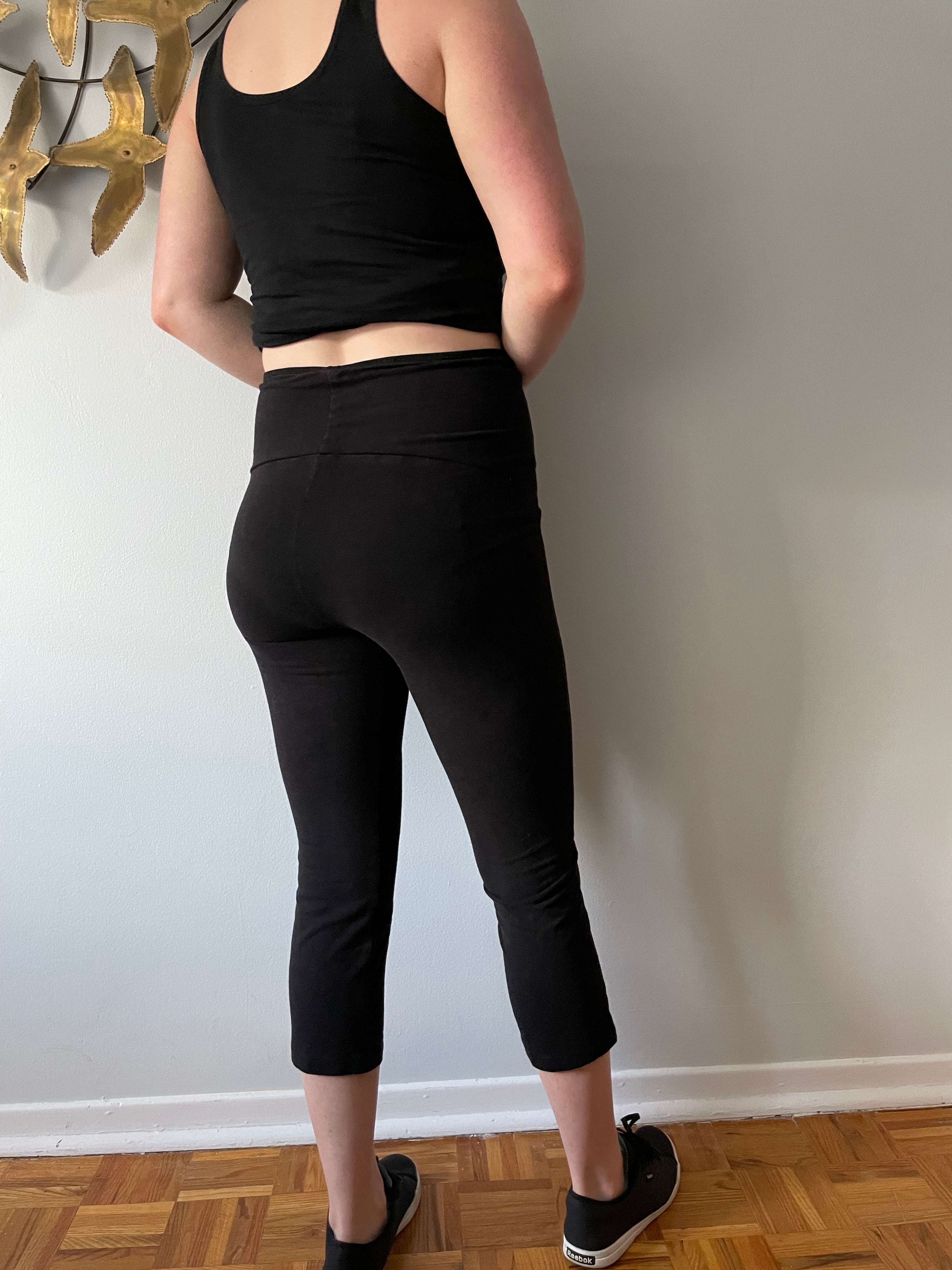 Hue black deals capri leggings