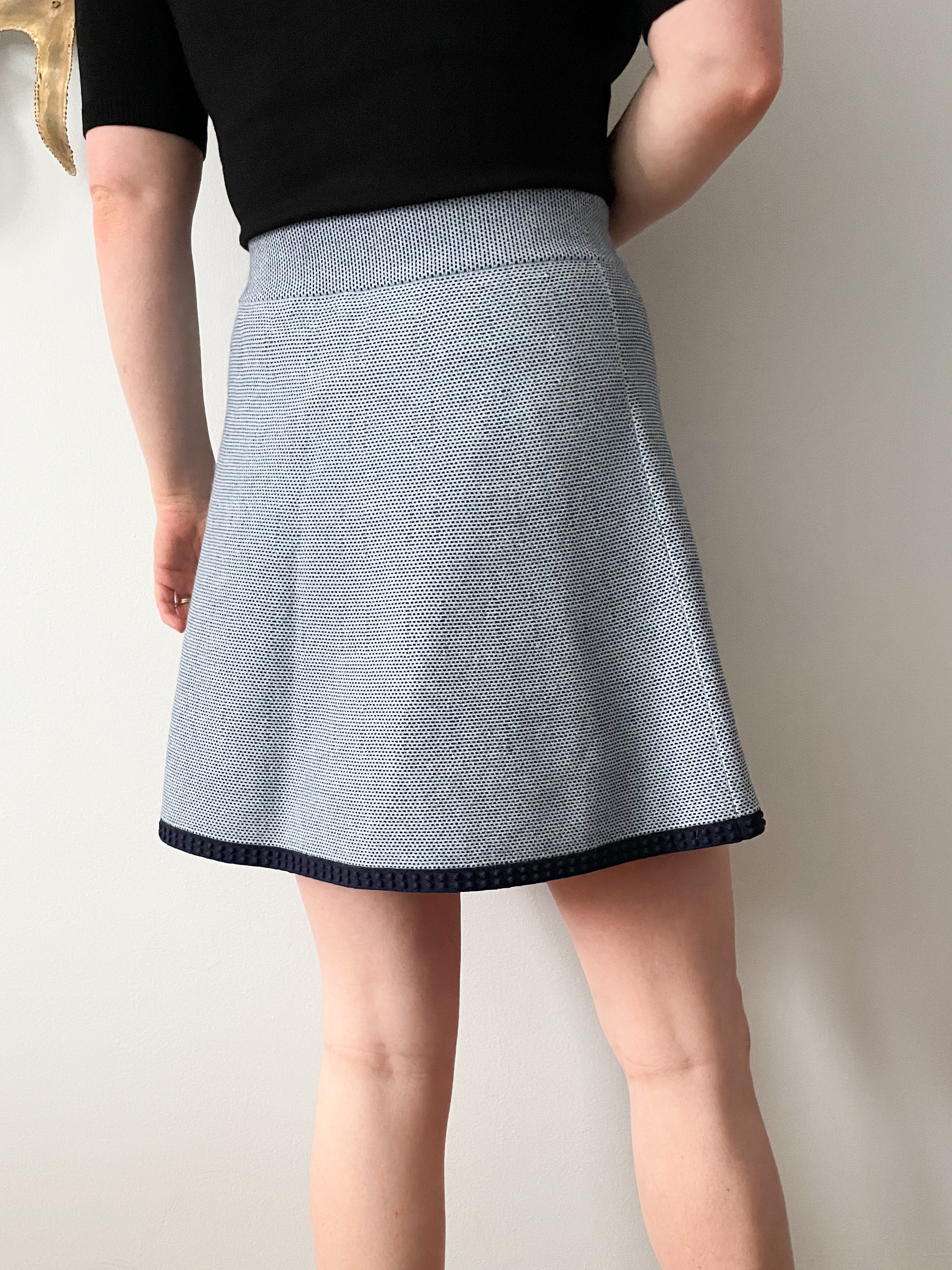 Club Monaco Blue Dotted Knit Fit Flare Skirt Small Le Prix Fashion Consulting