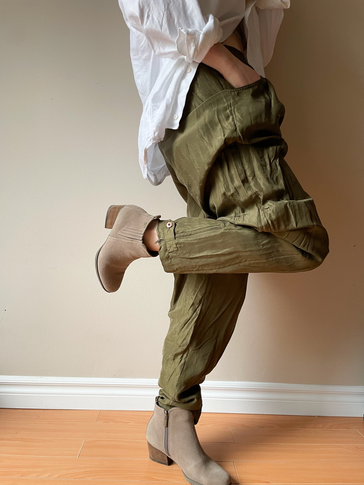 Vintage Olive Green 100% Silk Jogger Pants - Medium