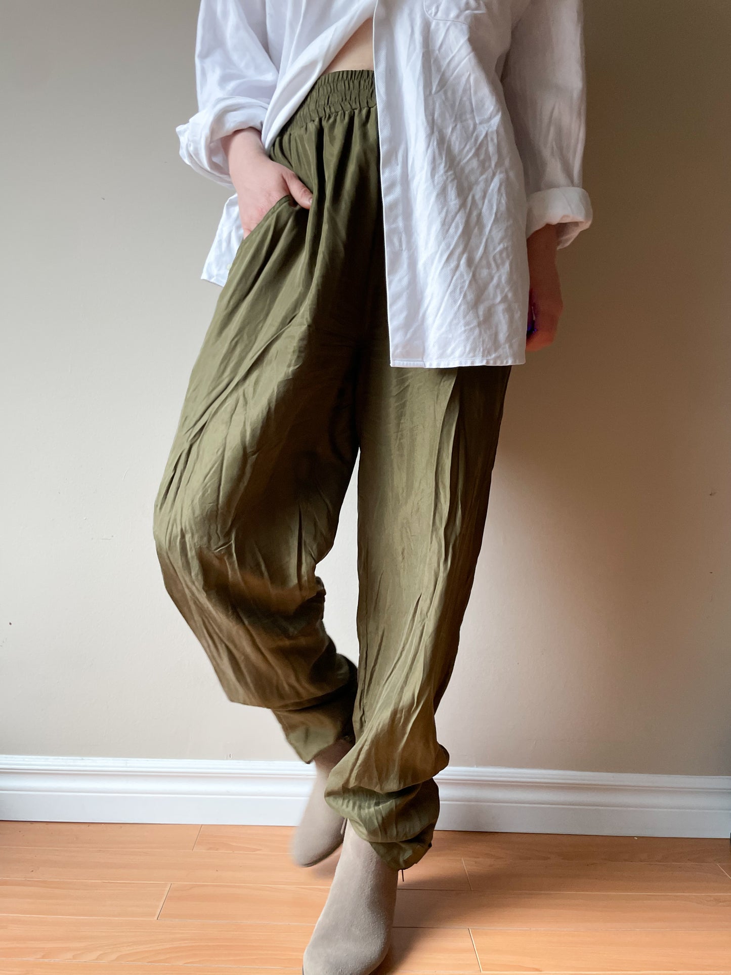 Vintage Olive Green 100% Silk Jogger Pants - Medium