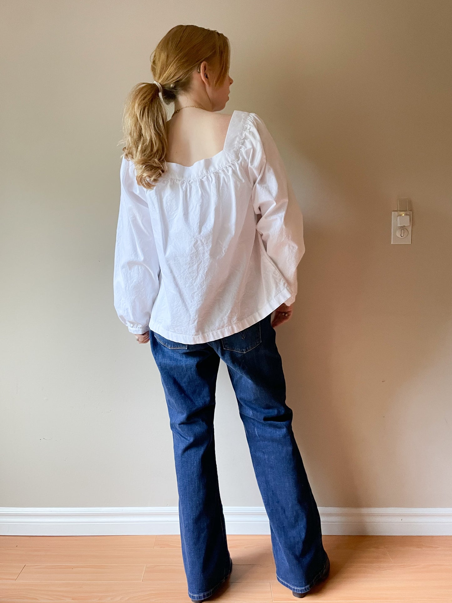 White Square Neck 100% Cotton Long Sleeve Top - Large