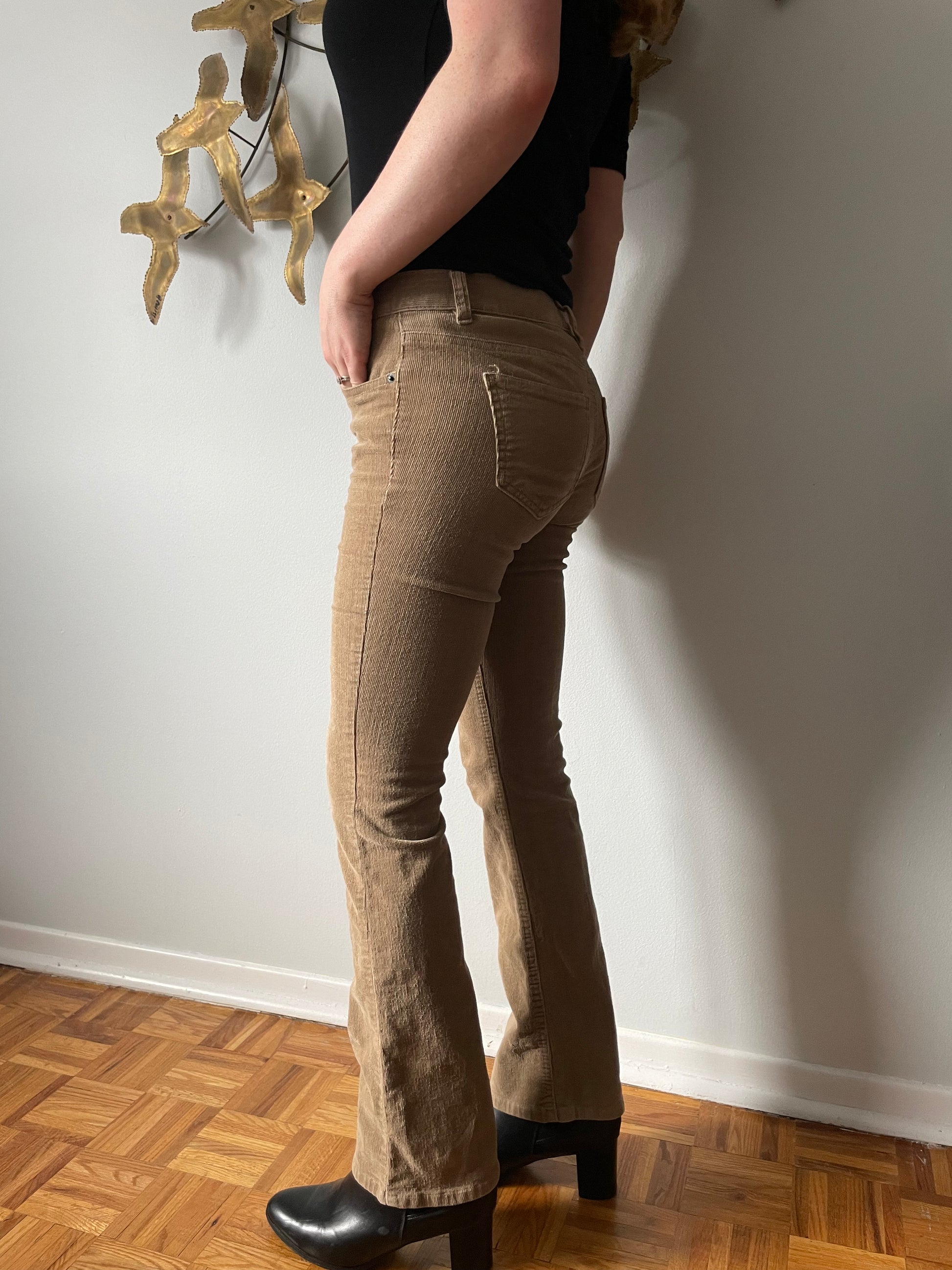 Beige Flare Corduroy Pants - Size 2 – Le Prix Fashion & Consulting
