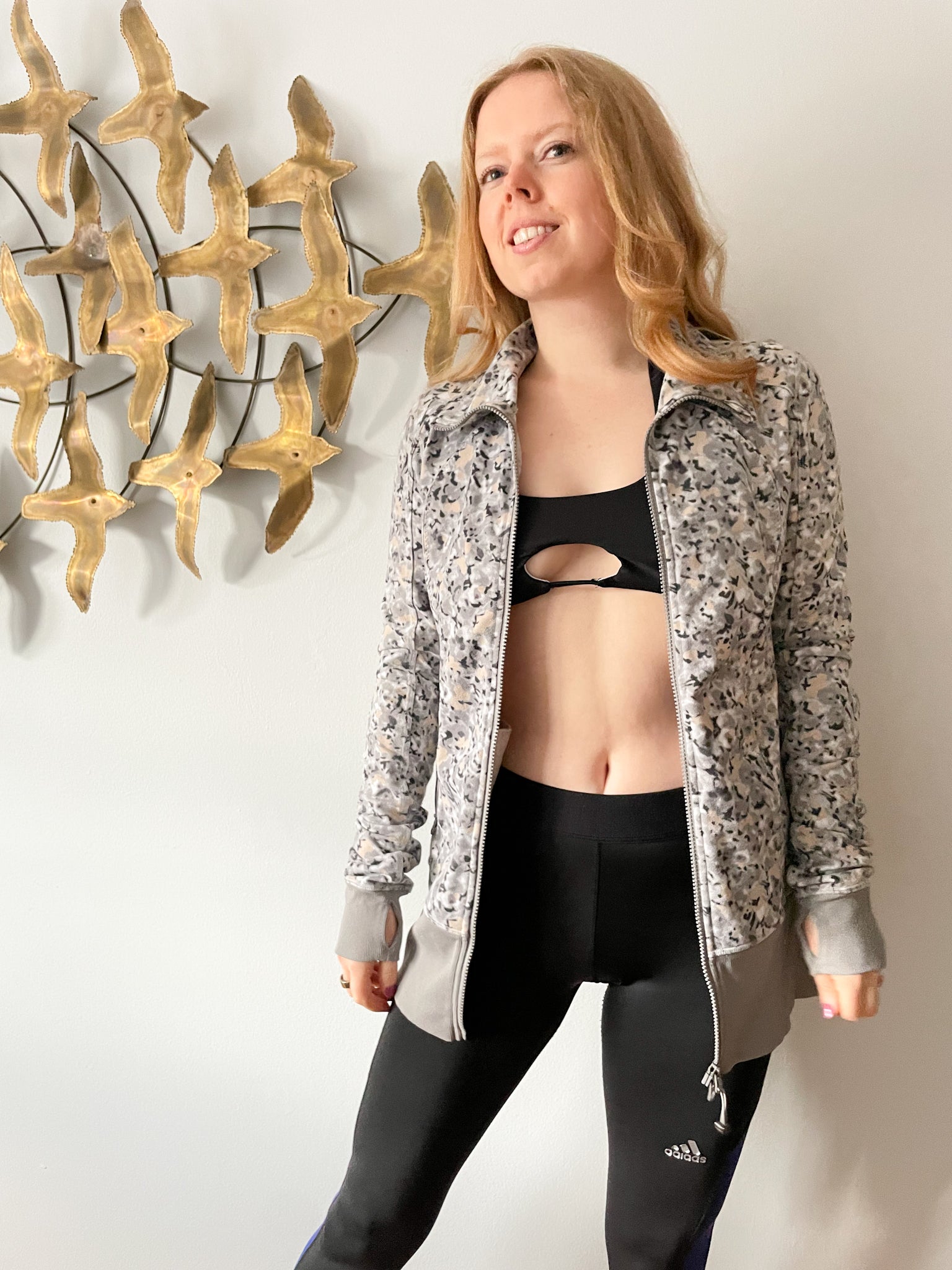 Lululemon Grey Beige Dotted InStill Workout Zipper Jacket - Size 8 – Le  Prix Fashion & Consulting