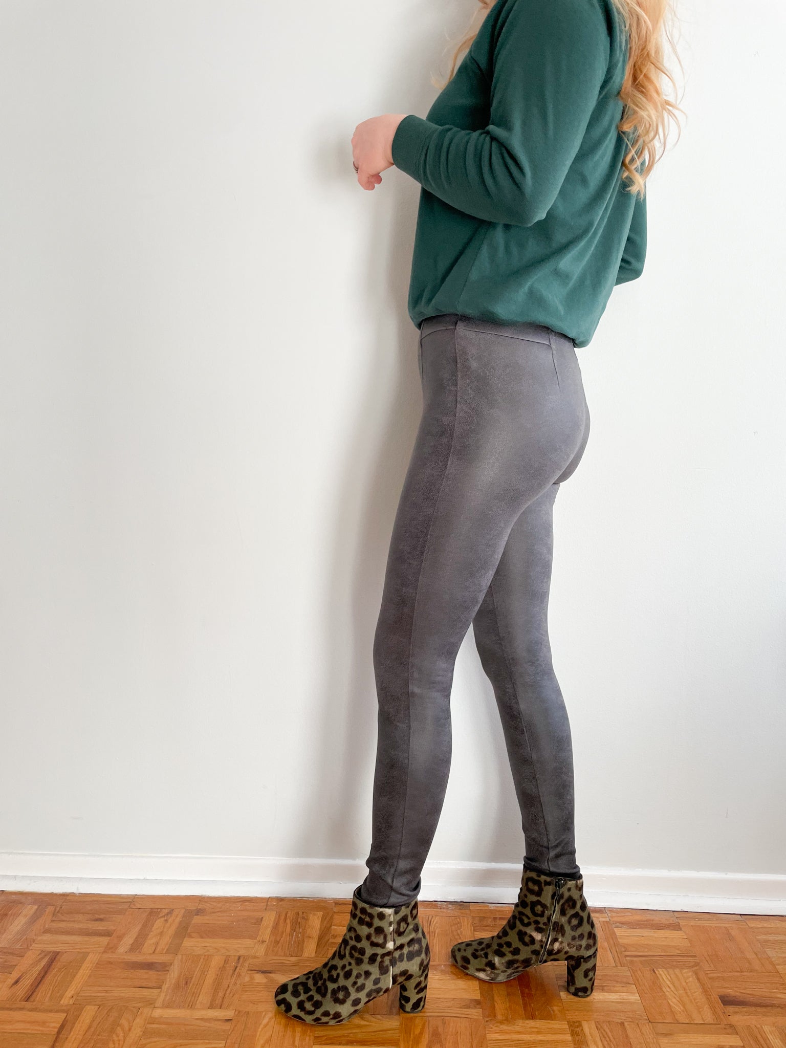 Dex Grey Marbled Leather Looking High Rise Legging Pants - XS – Le Prix  Fashion & Consulting